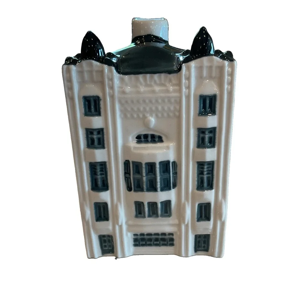 2026 KLM Blue Delft House BOLS # 102 Theatre Tuschinski Amsterdam - Release Year